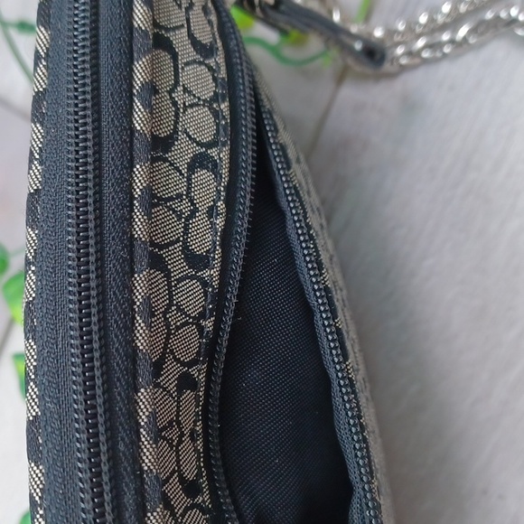 Coach Black Signature Cosmetic/wristlet Bag - Picture 10 of 13